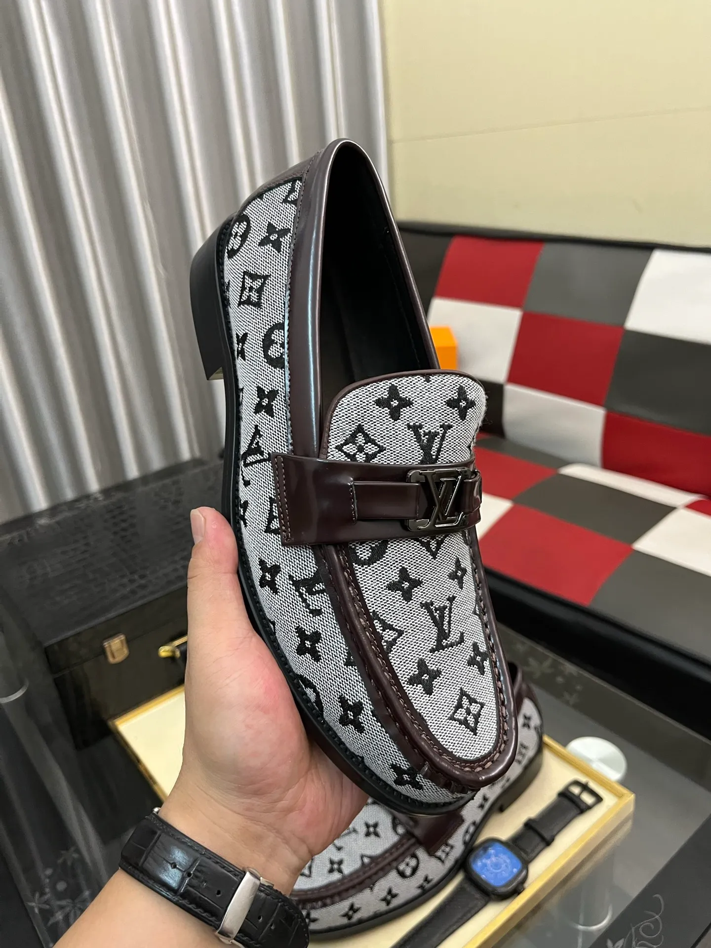 Men's Men's Shoes Men's Men's Shoes 💰520⌚️⌚️[LV] The most popular classic Louis Vuitton leather shoes. Synchronized with the official website, the upper adopts Italian imported upper embossing➕comfortable cowhide lining, fashionable atmosphere, unique brand and unique craftsmanship. Highlighting the hot style of the new year. Stop hesitating, stop wandering, get it now. Code number: 38--44. 3️⃣colors available